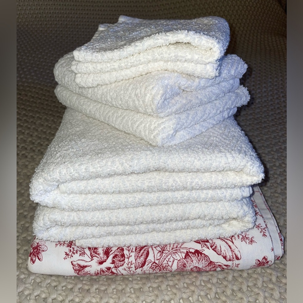 Handmade Red & White Floral Shower Curtain & Chateau Royale 100% Cotton Towels